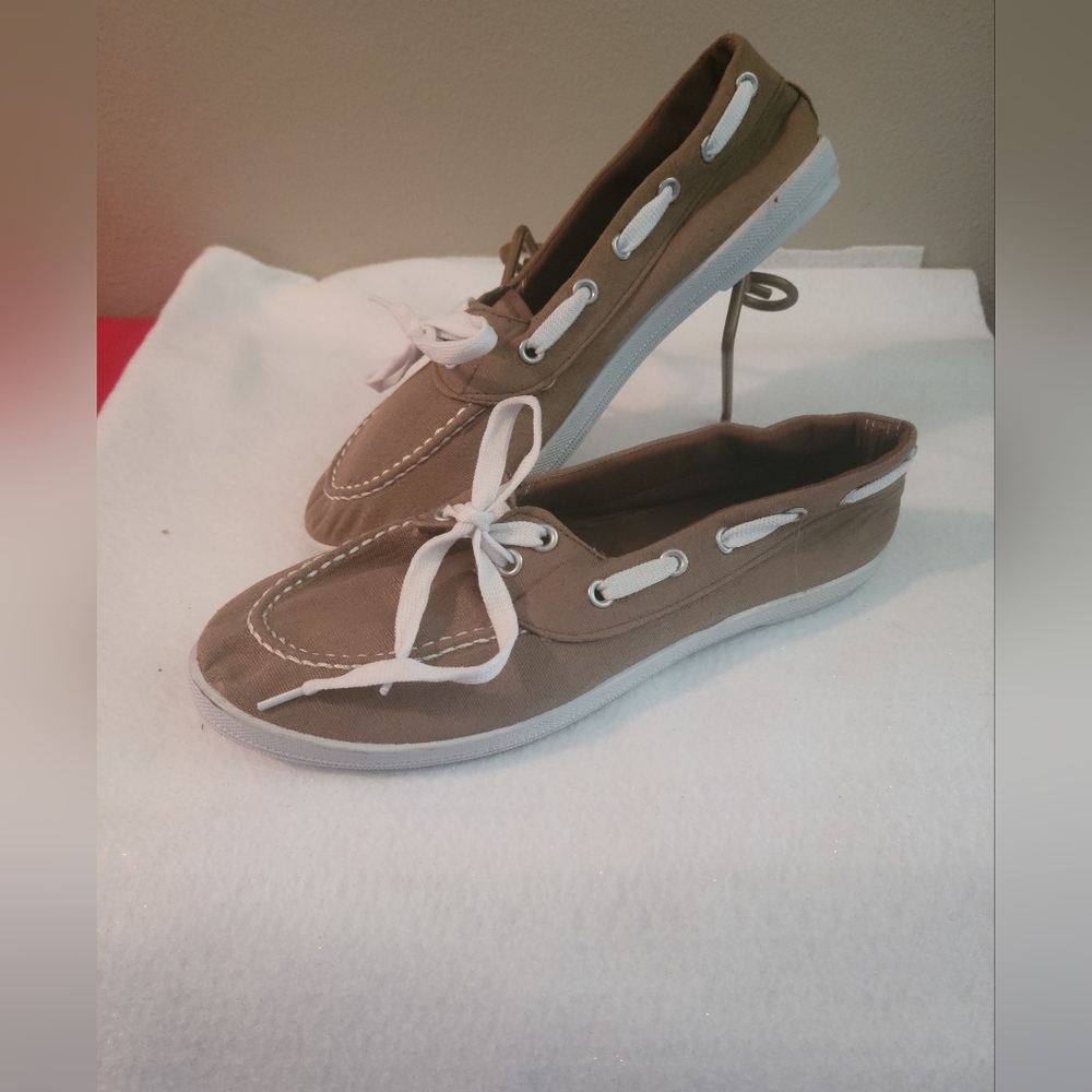 Womens Sneakers